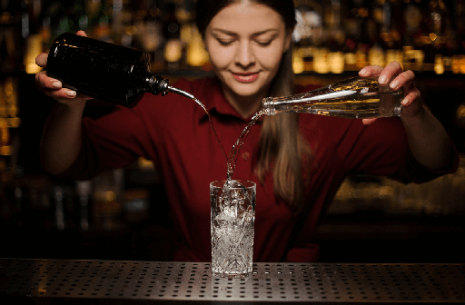 Taller de sommelier y coctelería en Toronto: perfecciona tus habilidades de cata y mezcla